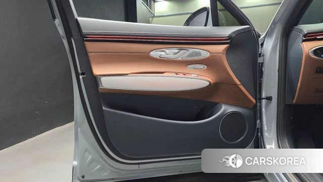 Genesis GV70 id 5001348 из Кореи 16