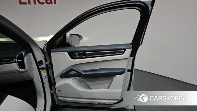 Porsche Cayenne (PO536) id 5040210 из Кореи 16