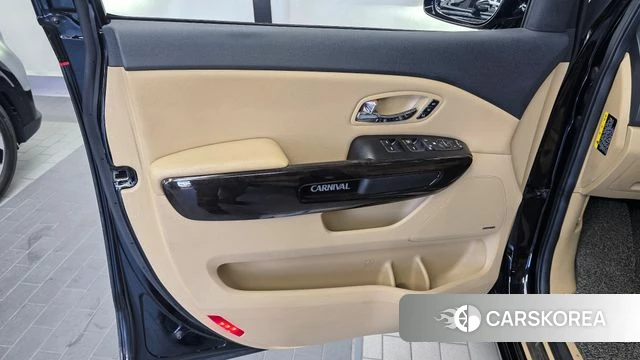 Kia The New Carnival id 4856446 из Кореи 16