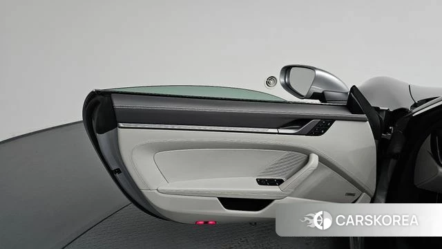 Porsche 911(992) id 4958579 из Кореи 16