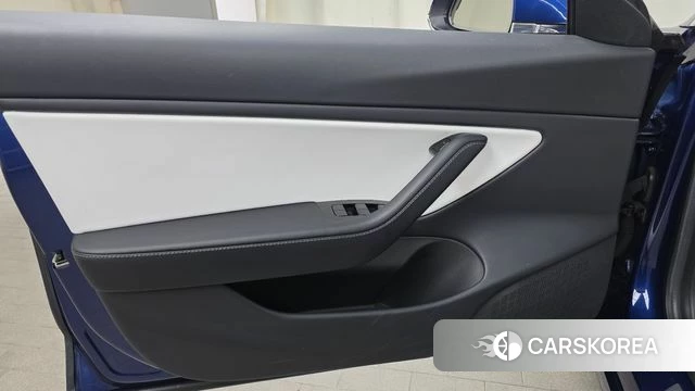 Tesla Model 3 id 4836629 из Кореи 16