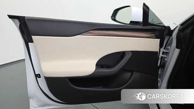 Tesla Model S id 4934531 из Кореи 16