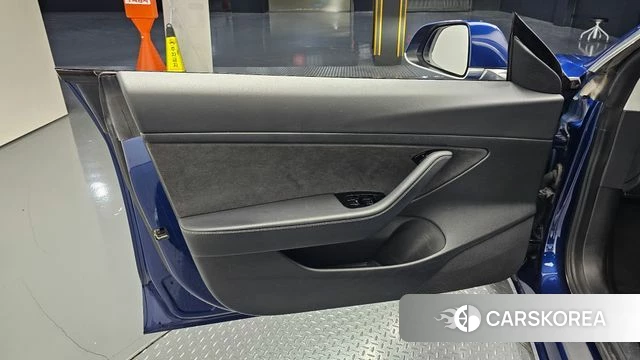 Tesla Model 3 id 4987635 из Кореи 16