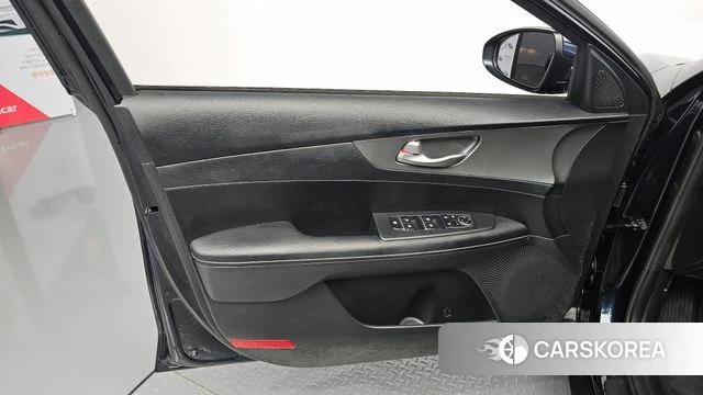 Kia Come New K3 id 4967566 из Кореи 16