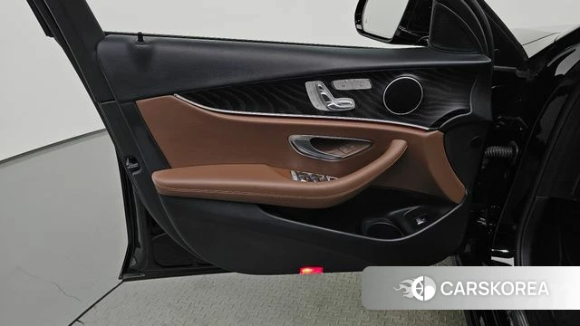 Mercedes-Benz E-Class W213 id 4985669 из Кореи 16