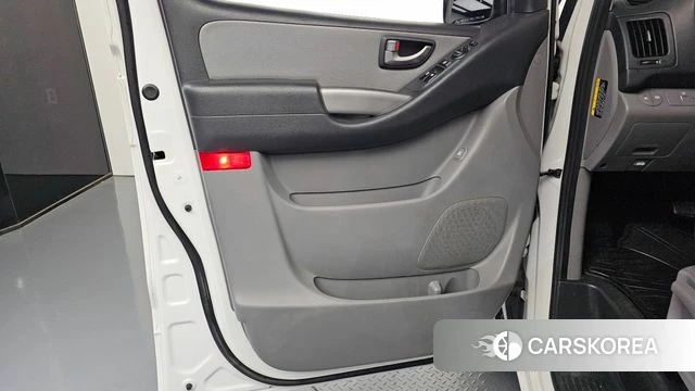Hyundai The New Grand Starex id 4765130 из Кореи 16