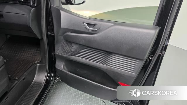 Hyundai Staria id 5046254 из Кореи 16