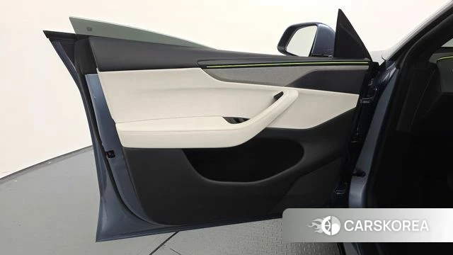 Tesla Model Y id 4847164 из Кореи 16
