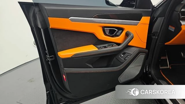 Lamborghini Urus id 4930142 из Кореи 16