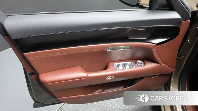 Genesis G90 (RS4) id 4966084 из Кореи 16