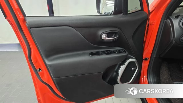Jeep Renegade id 4966530 из Кореи 16