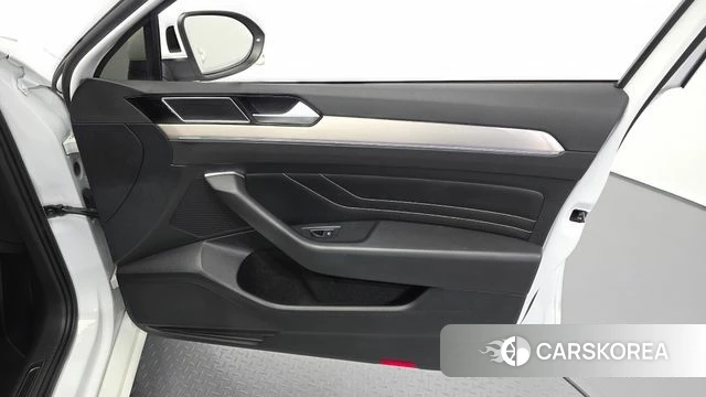 Volkswagen Passat GT (B8) id 4935901 из Кореи 16