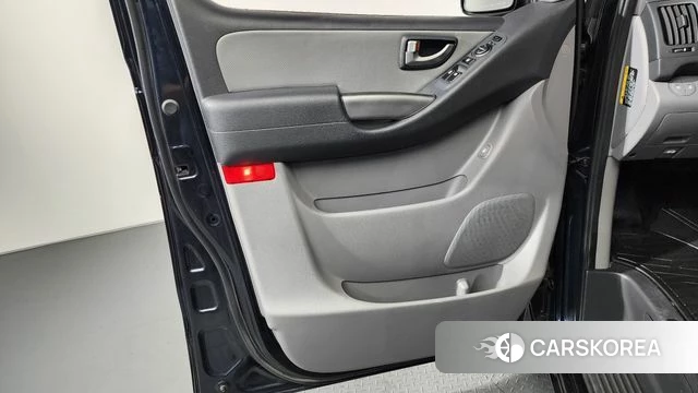 Hyundai The New Grand Starex id 4750792 из Кореи 16