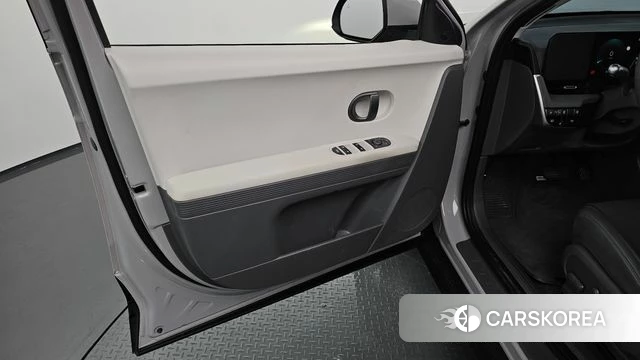 Hyundai The New Ionic 5 id 5051920 из Кореи 16