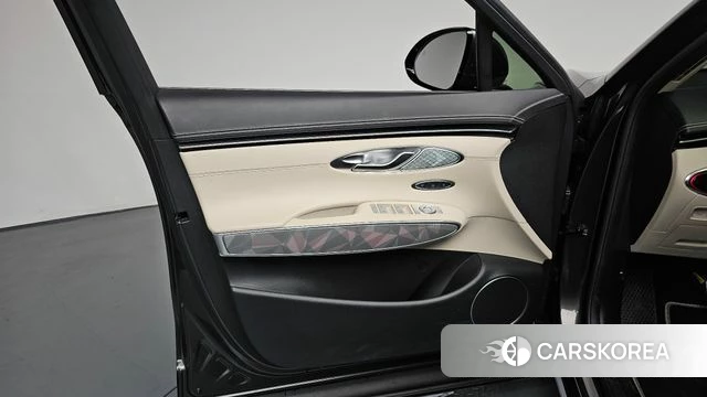 Genesis GV70 id 4957804 из Кореи 16