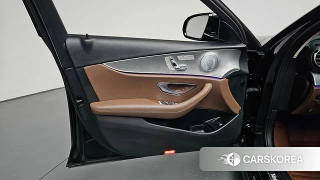Mercedes-Benz E-Class W213 id 4983080 из Кореи 16