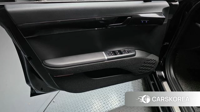 Hyundai Grandeur (GN7) id 4369429 из Кореи 16