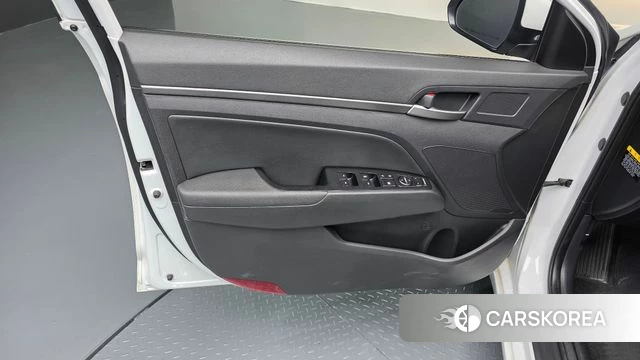 Hyundai Avante AD id 4998773 из Кореи 16