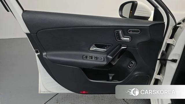 Mercedes-Benz A-Class W177 id 4966944 из Кореи 16