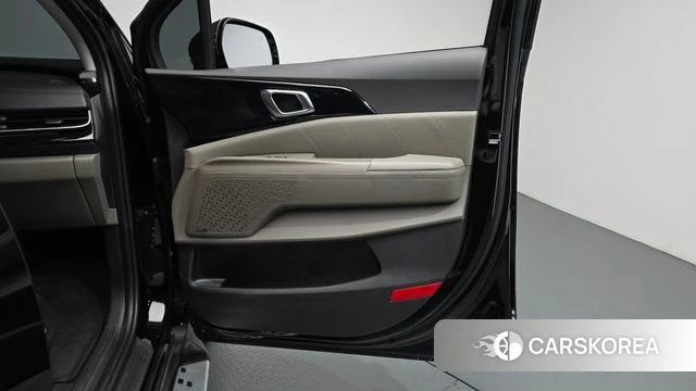 Kia The New Carnival 4th Generation id 5021220 из Кореи 16