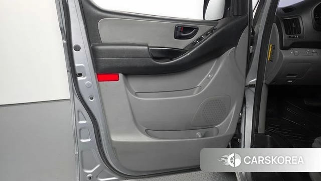 Hyundai The New Grand Starex id 5029470 из Кореи 16