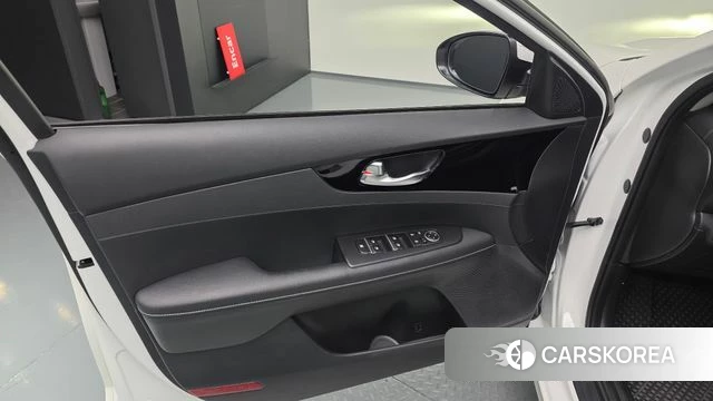 Kia The New K3 2nd generation id 4934957 из Кореи 16