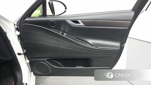 Genesis G80 (RG3) id 5053306 из Кореи 16