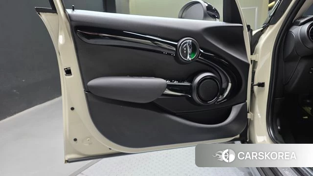 Mini Cooper D id 4988360 из Кореи 16