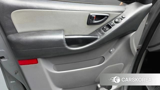 Hyundai The New Grand Starex id 4967281 из Кореи 16