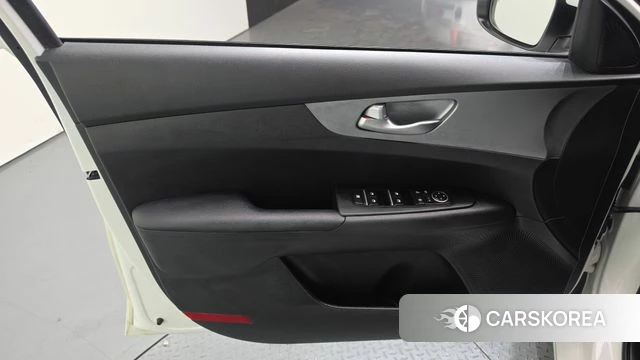 Kia The New K3 2nd generation id 5016779 из Кореи 16