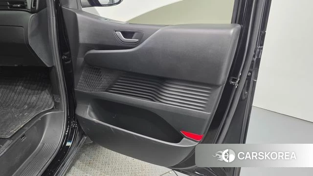 Hyundai Staria id 5039766 из Кореи 16