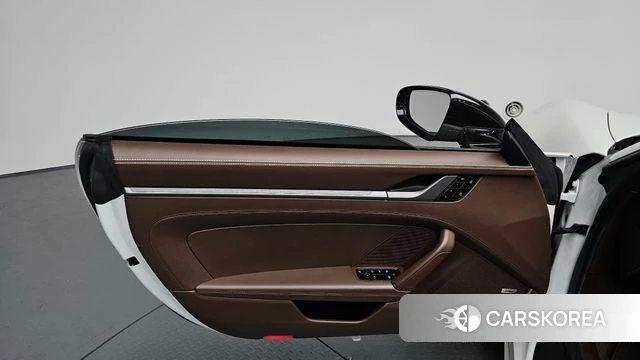 Porsche 911(992) id 4737049 из Кореи 16