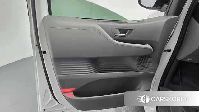 Hyundai Staria id 4749551 из Кореи 16
