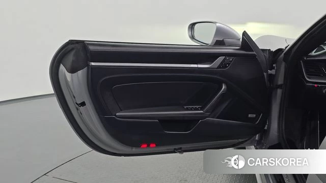 Porsche 911(992) id 4997709 из Кореи 16