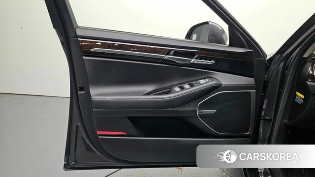 Genesis G90 id 4993083 из Кореи 16