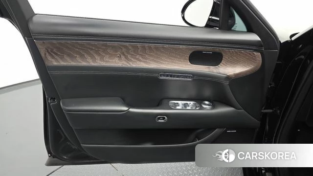 Genesis G90 (RS4) id 4922499 из Кореи 16