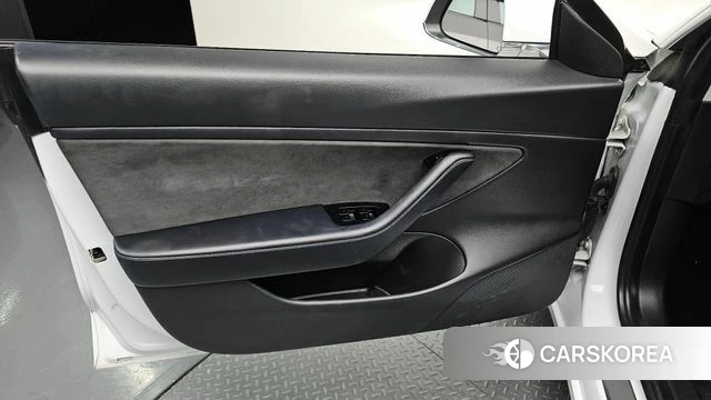 Tesla Model 3 id 4906849 из Кореи 16