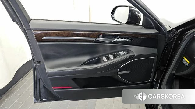 Genesis G90 id 4993292 из Кореи 16