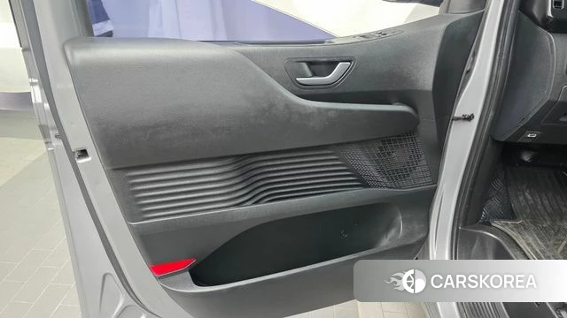 Hyundai Staria id 5017138 из Кореи 16