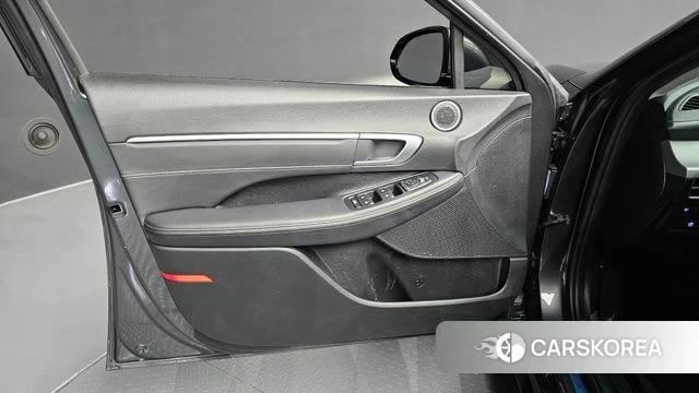 Hyundai Sonata D Edge Hybrid (DN8) id 5001737 из Кореи 16