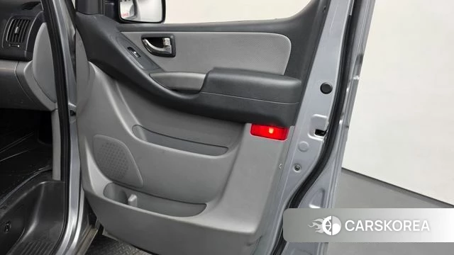 Hyundai The New Grand Starex id 4998066 из Кореи 16