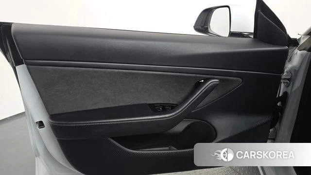 Tesla Model 3 id 4952513 из Кореи 16