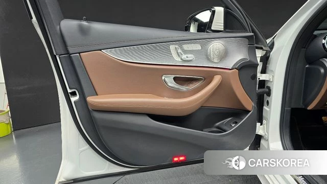 Mercedes-Benz E-Class W213 id 4991902 из Кореи 16
