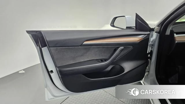 Tesla Model 3 id 5040567 из Кореи 16