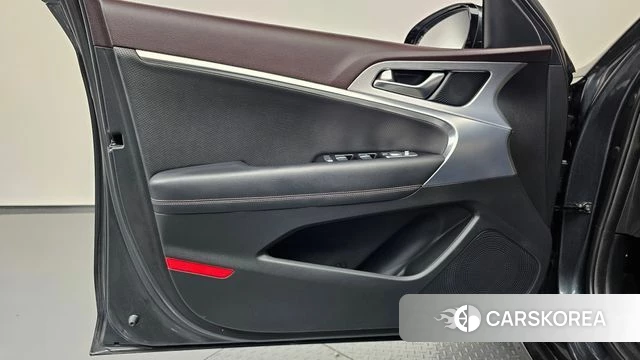 Genesis G70 id 4918942 из Кореи 16