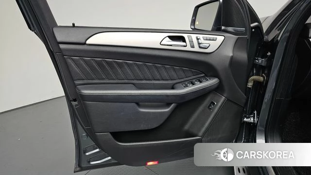 Mercedes-Benz GLE - Class W166 id 4993555 из Кореи 16