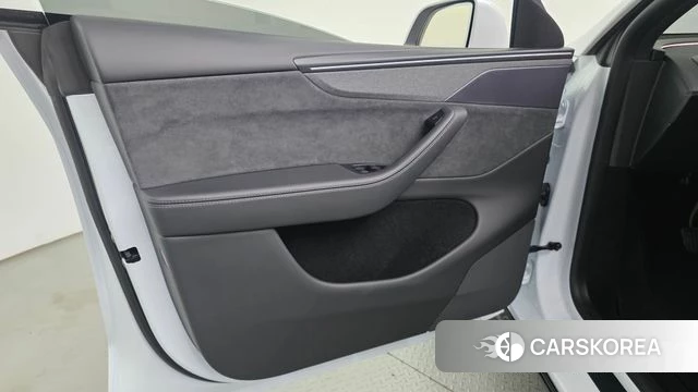 Tesla Model Y id 5032562 из Кореи 16