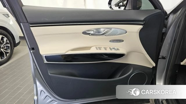 Genesis GV70 id 5021520 из Кореи 16
