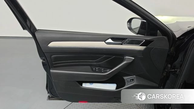 Volkswagen Passat GT (B8) id 4976210 из Кореи 16