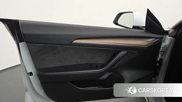 Tesla Model 3 id 5040468 из Кореи 16